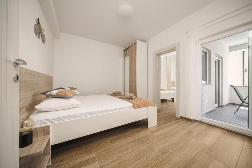 Apartment Stefanio Vodice Eksteriør billede