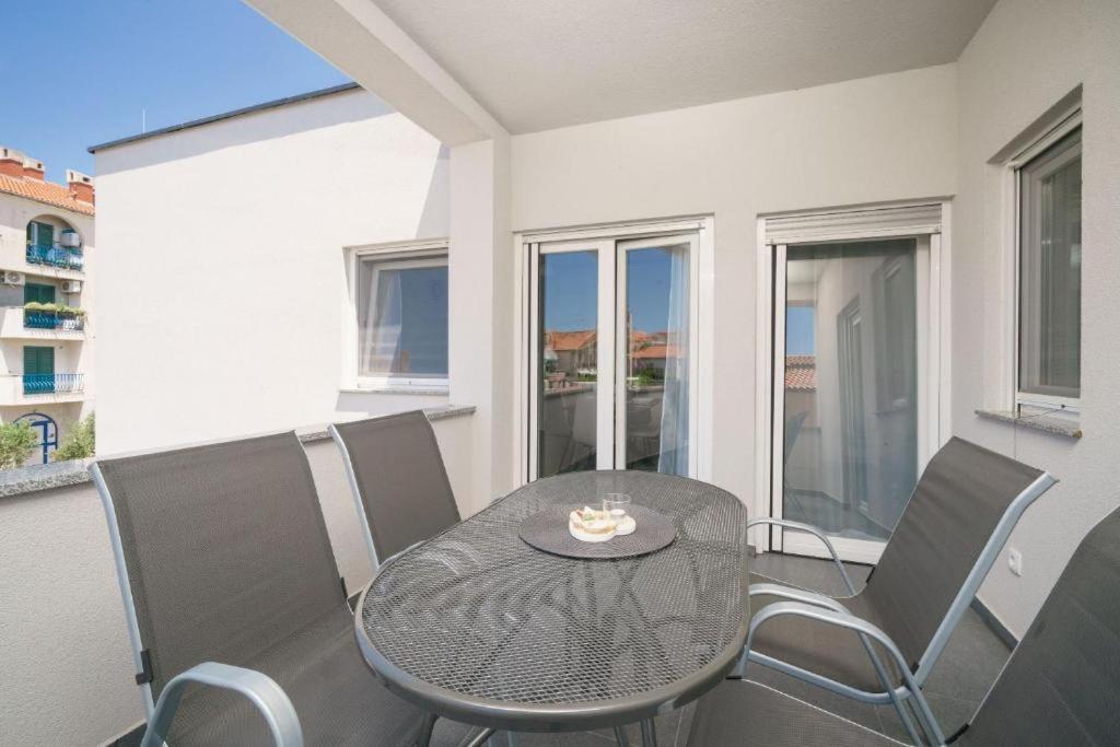 Apartment Stefanio Vodice Eksteriør billede