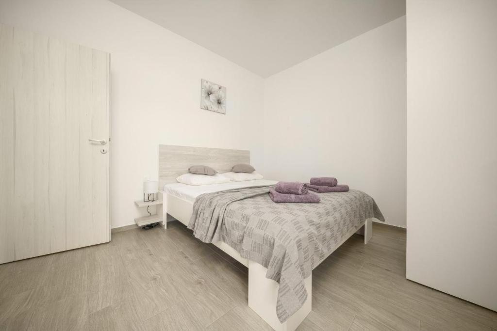 Apartment Stefanio Vodice Eksteriør billede