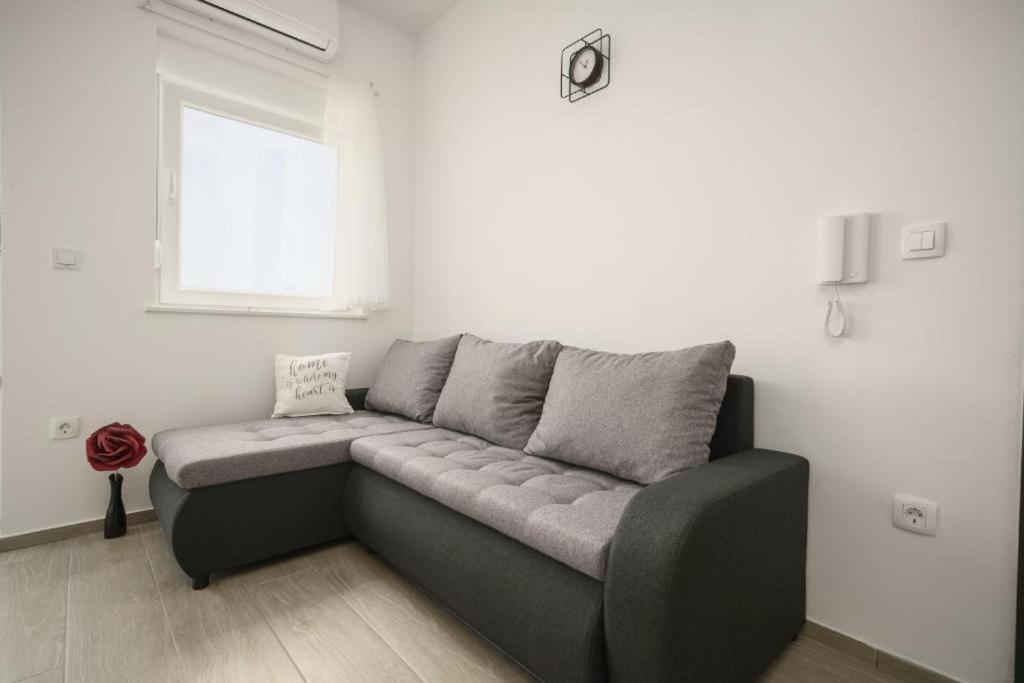 Apartment Stefanio Vodice Eksteriør billede