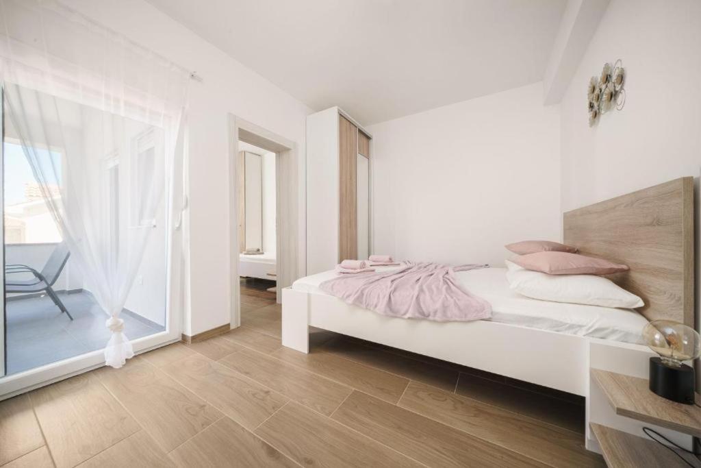 Apartment Stefanio Vodice Eksteriør billede