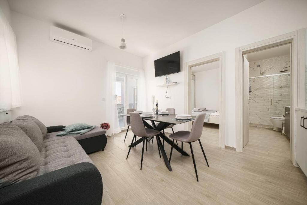 Apartment Stefanio Vodice Eksteriør billede